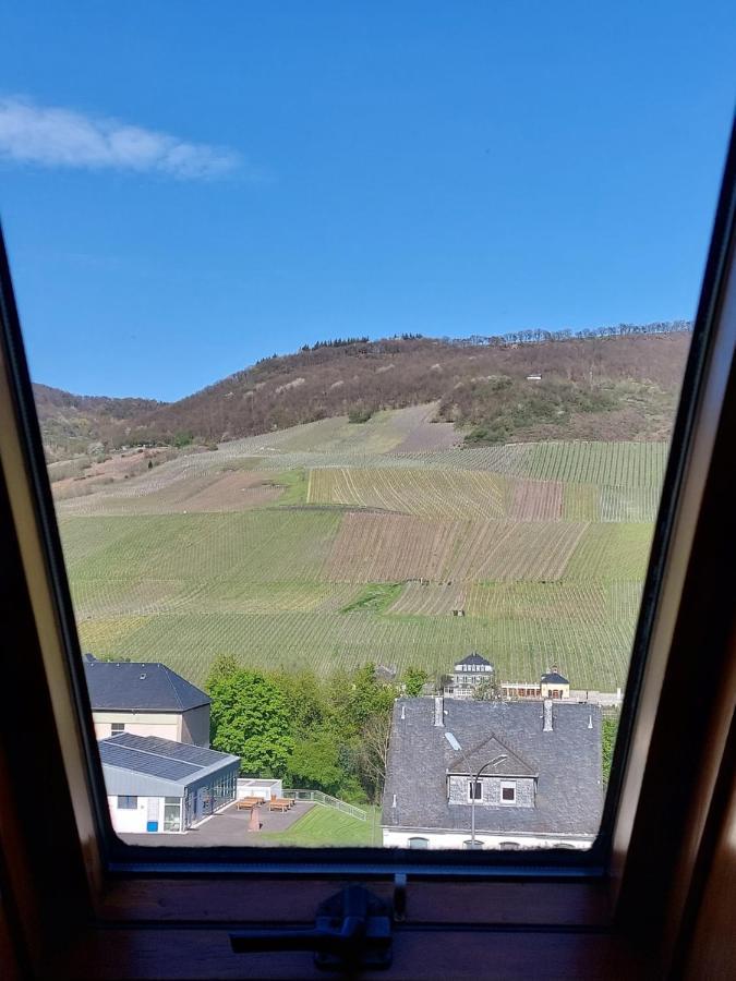 Dachgeschosswohnung Mit Burgblick In Kues Bernkastel-Kues Exterior photo